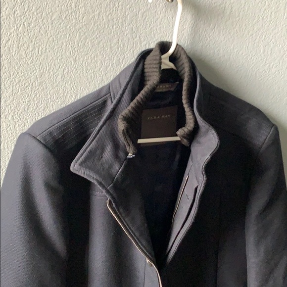 Stylish Winter Jacket - Picture 4 of 5